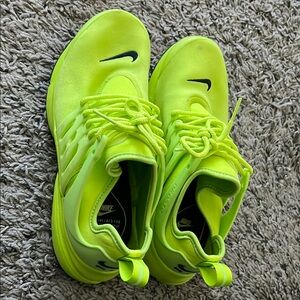 Nike Neon Green/Yellow Sneakers